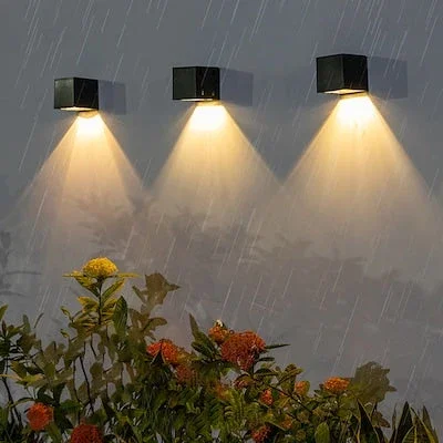 2 in 1 Solar Wandlampe für Außenbereiche | Karnz