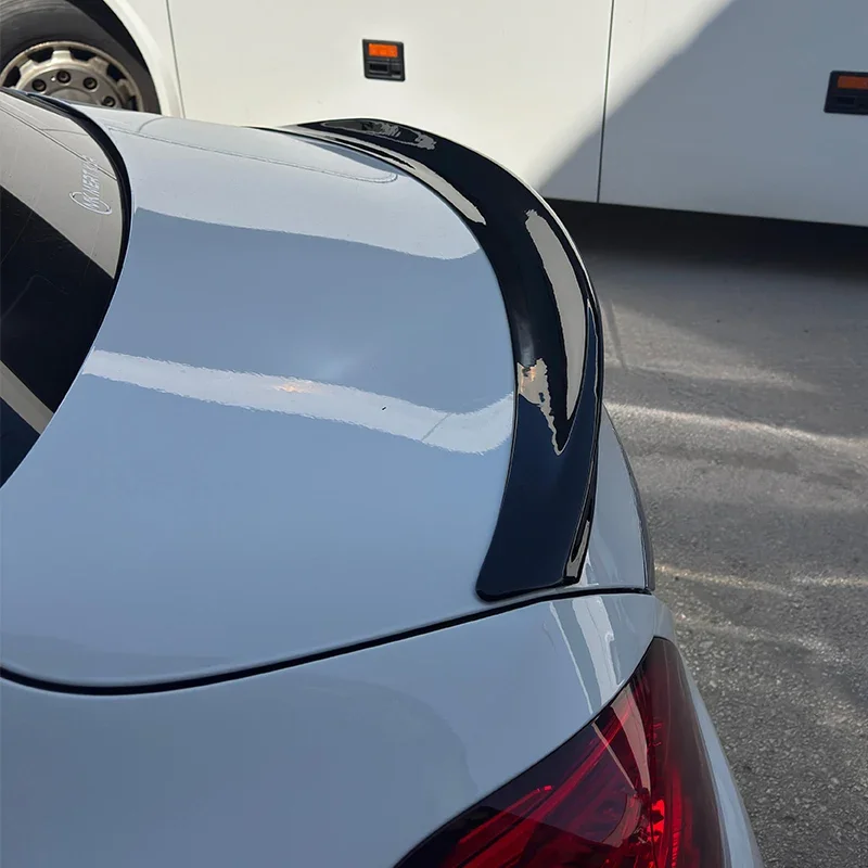 OneWay, Heckspoiler, glänzend schwarz, passend für Mercedes E-Class (W212) Sedan Facelift (2012-2016) inkl. AMG